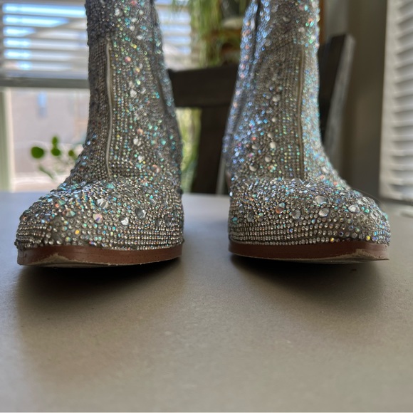 ❌ SOLD! ❌ AZALEA WANG Gig Crystal Western Boot - Picture 5 of 10